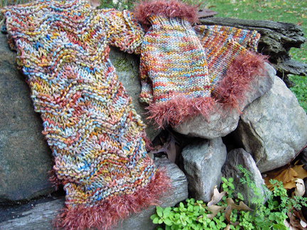 Ragamuffin Scarf and Mitts - Click Image to Close