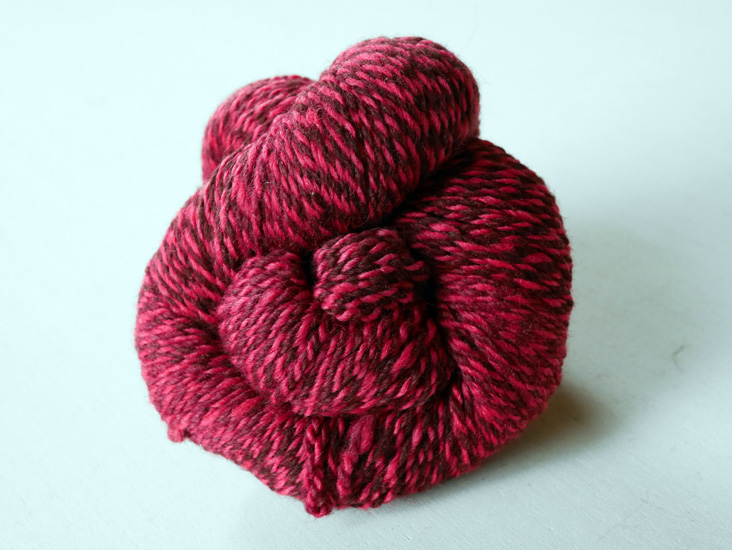 Festivus 4.0 Worsted Cranberry Crush Gradient Yarn - Click Image to Close