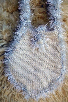 Fur trimmed Pouch - Click Image to Close