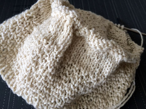 knittingHatB06_03