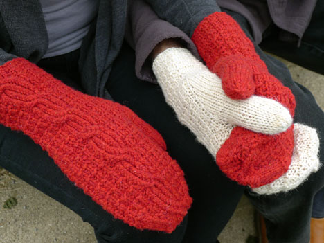Fat Tire Mittens - Click Image to Close