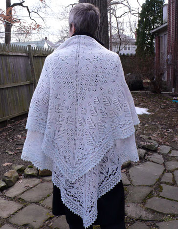 Snowflakes in Cedarwoods Lace Shawl - Click Image to Close